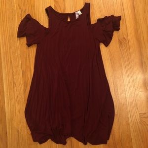 Shoulder cut out dress